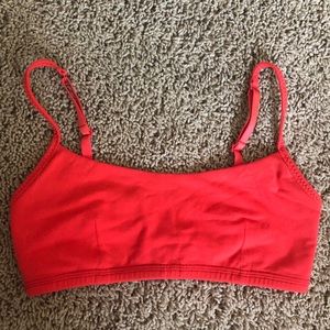 lovely lululemon sports bra